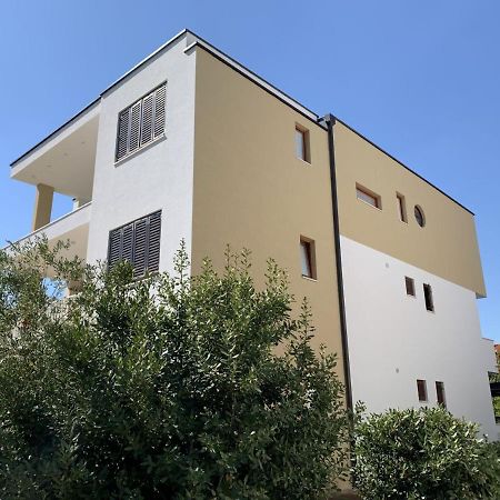 Apartman Jezevac Krk Town Esterno foto