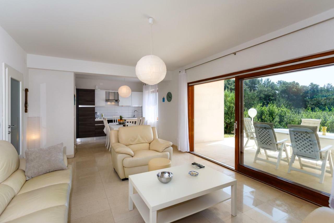 Apartman Jezevac Krk Town Esterno foto