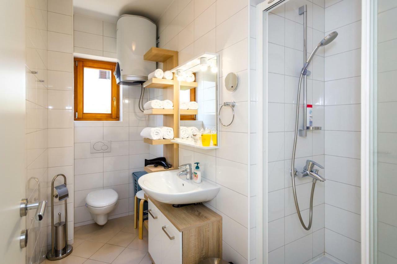Apartman Jezevac Krk Town Esterno foto