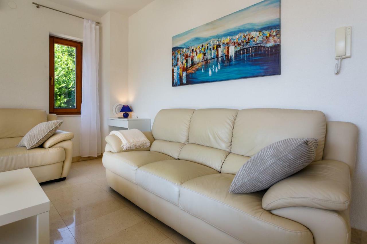 Apartman Jezevac Krk Town Esterno foto