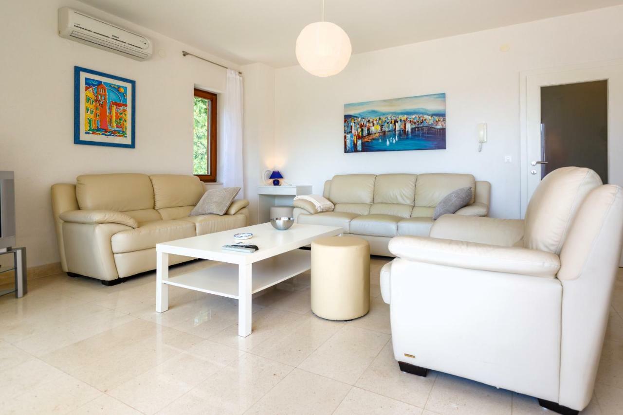 Apartman Jezevac Krk Town Esterno foto