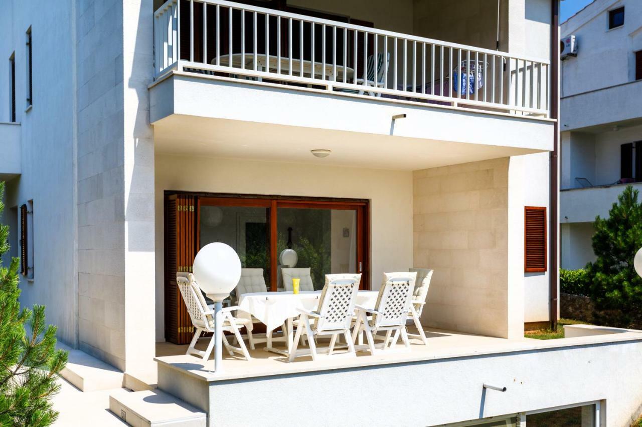Apartman Jezevac Krk Town Esterno foto
