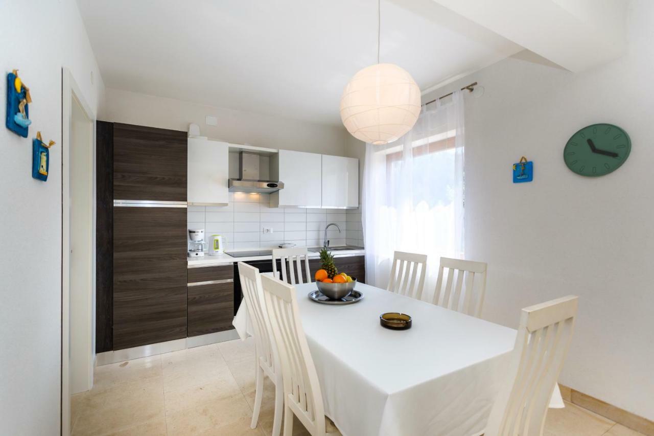 Apartman Jezevac Krk Town Esterno foto